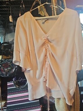 Women's Blush Pink Ruched V-Neck Top